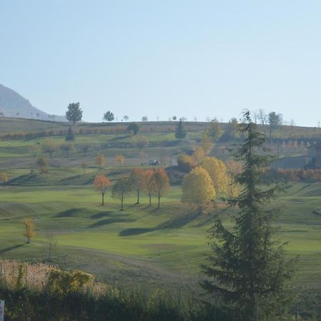 Hotel Golf Valcurone Momperone Exteriér fotografie