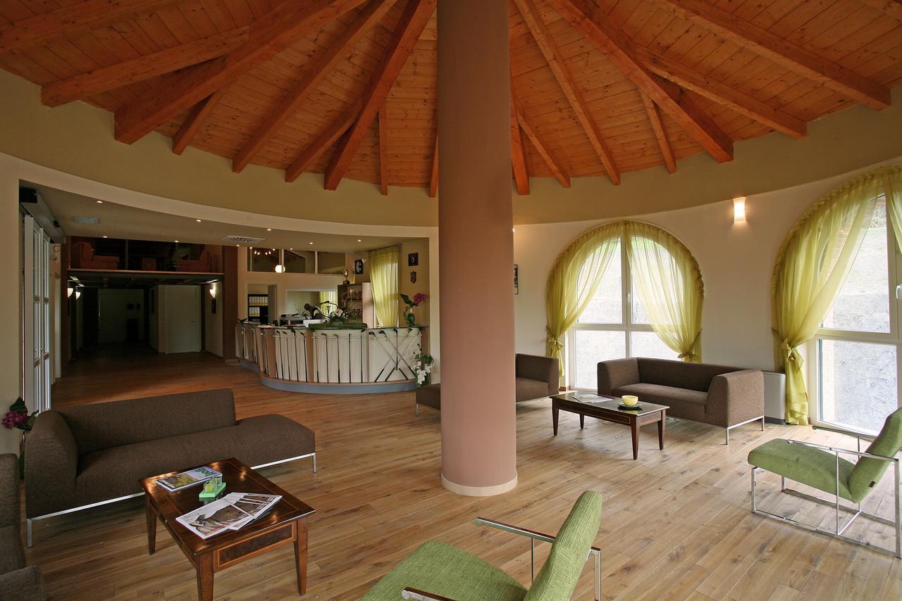 Hotel Golf Valcurone Momperone Exteriér fotografie