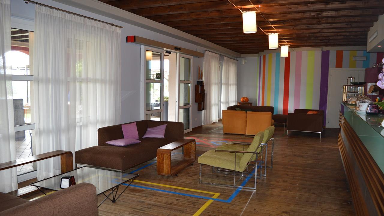 Hotel Golf Valcurone Momperone Exteriér fotografie