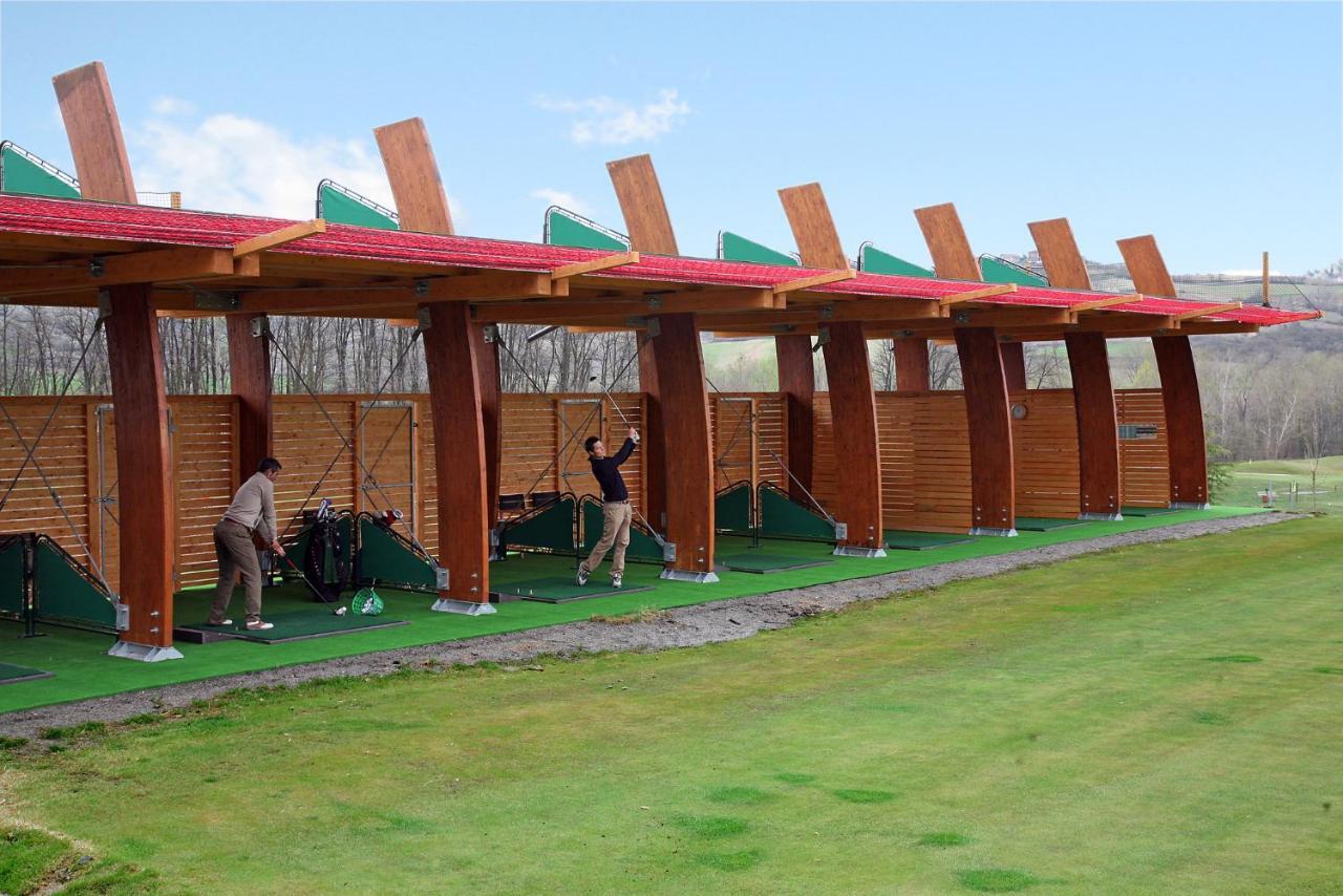 Hotel Golf Valcurone Momperone Exteriér fotografie