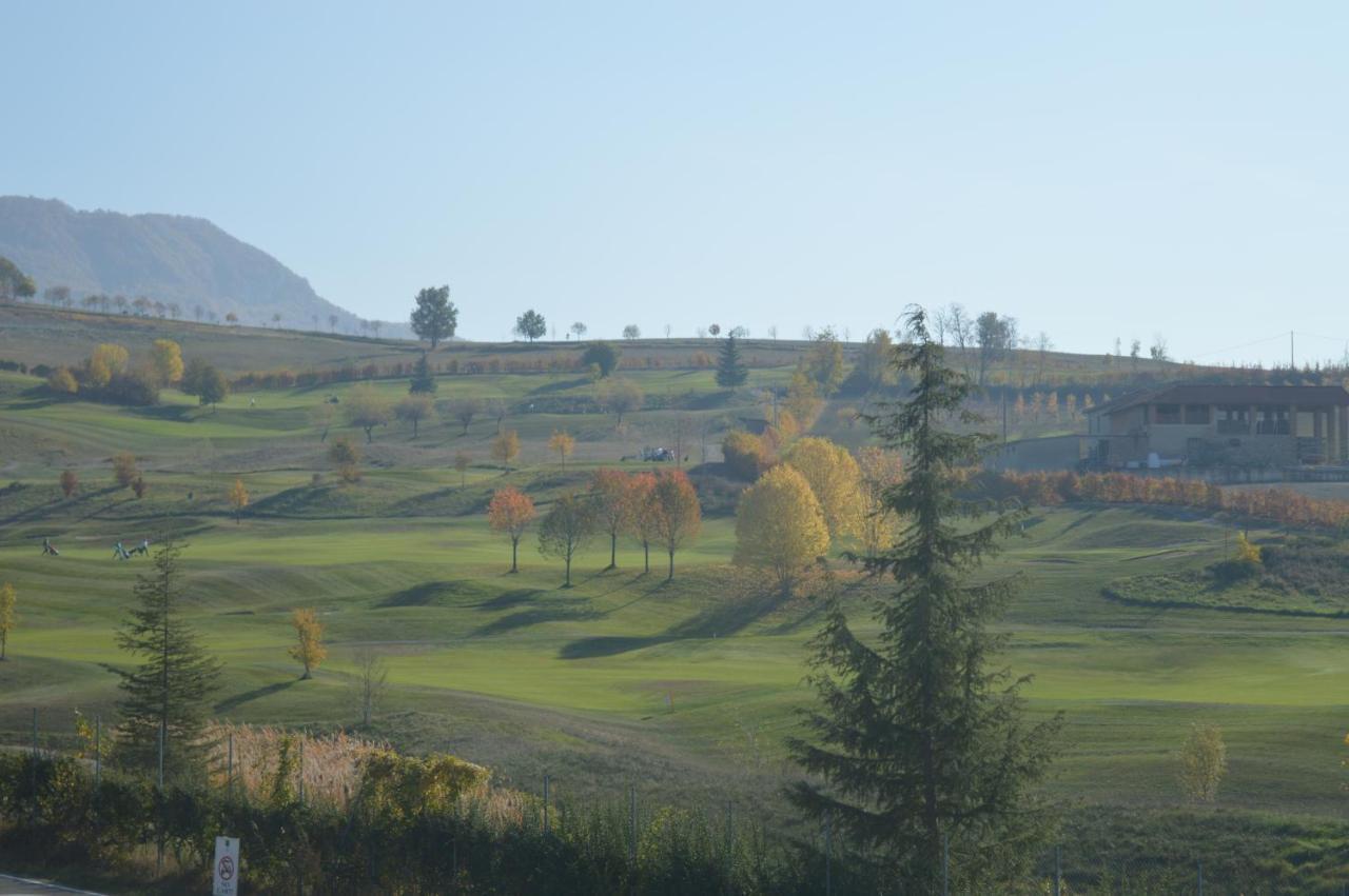 Hotel Golf Valcurone Momperone Exteriér fotografie