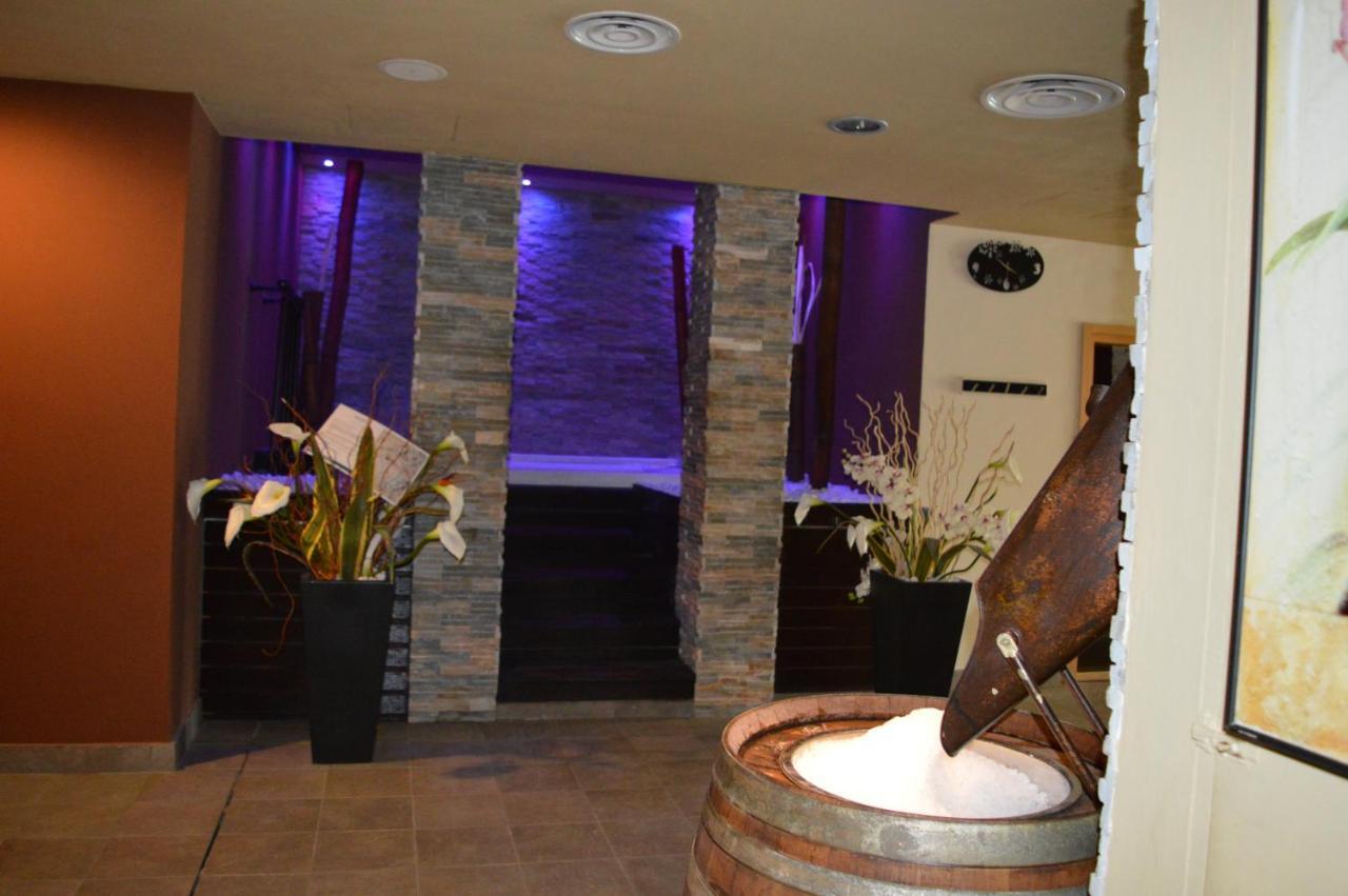 Hotel Golf Valcurone Momperone Exteriér fotografie